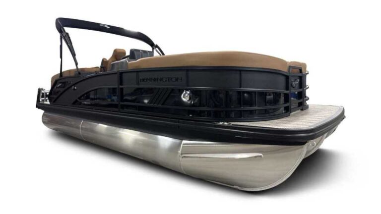 2026 Bennington 22MFB - SPS - Blackout US-ETWC6647J526 [photo 1]